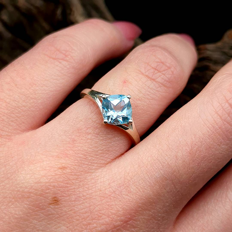 Caribsk – Swiss Blue Topaz