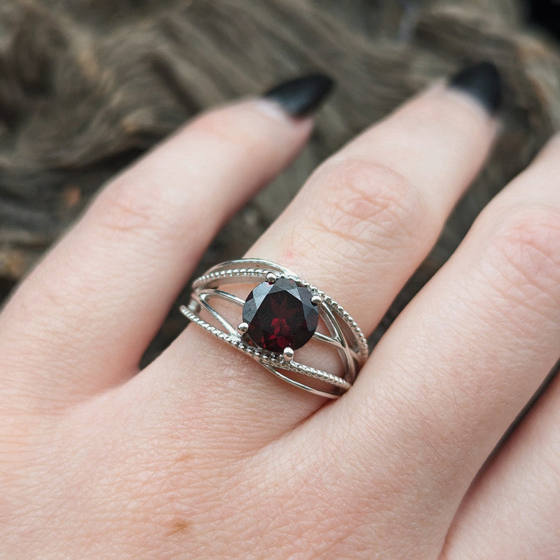 Taz – Garnet