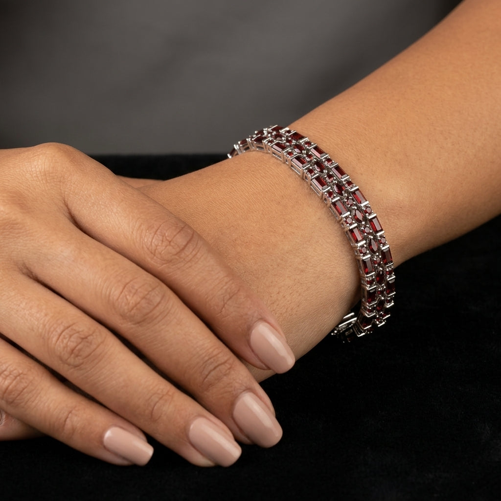 Jiya – Garnets