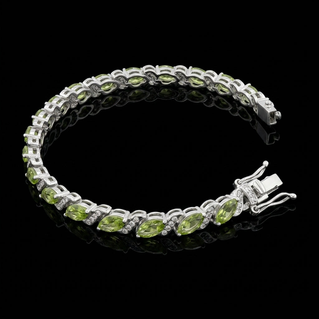 Juhi Small – Peridot & White Topaz