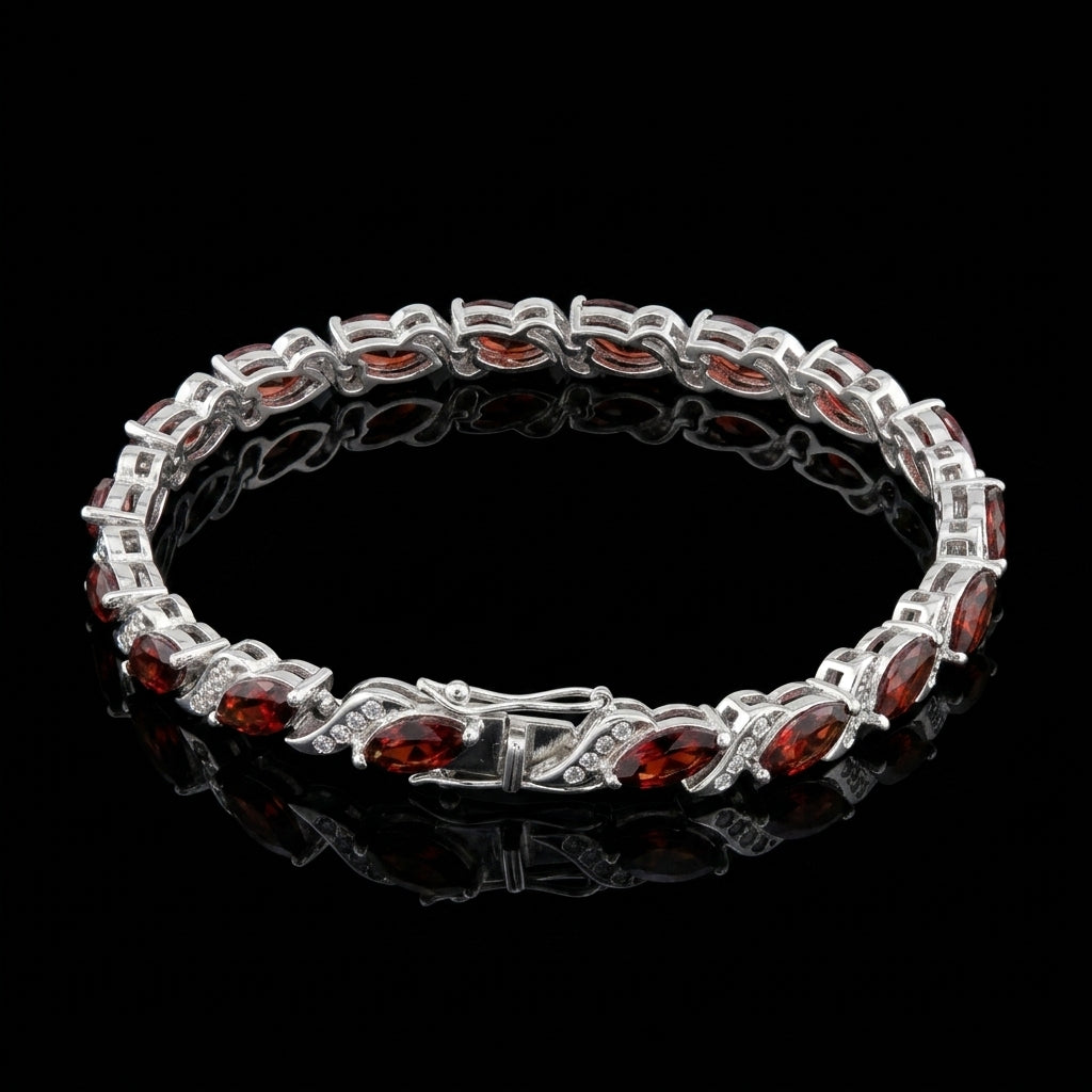 Juhi Small – Garnet & White Topaz