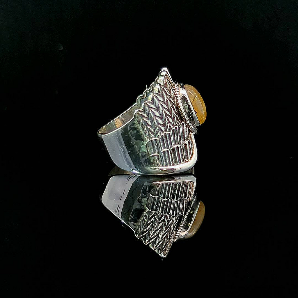 Pravat – Golden Rutilated Quartz