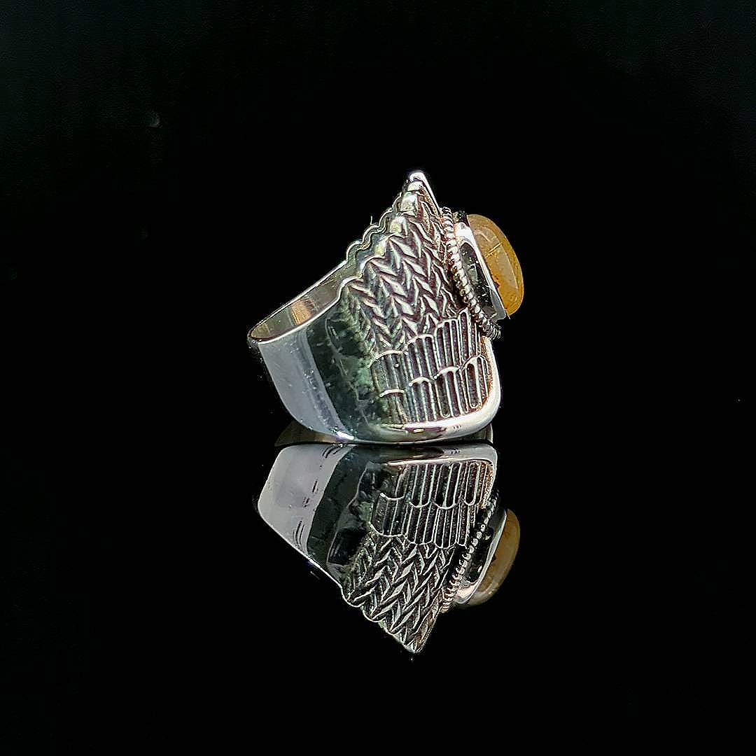 Pravat – Golden Rutilated Quartz