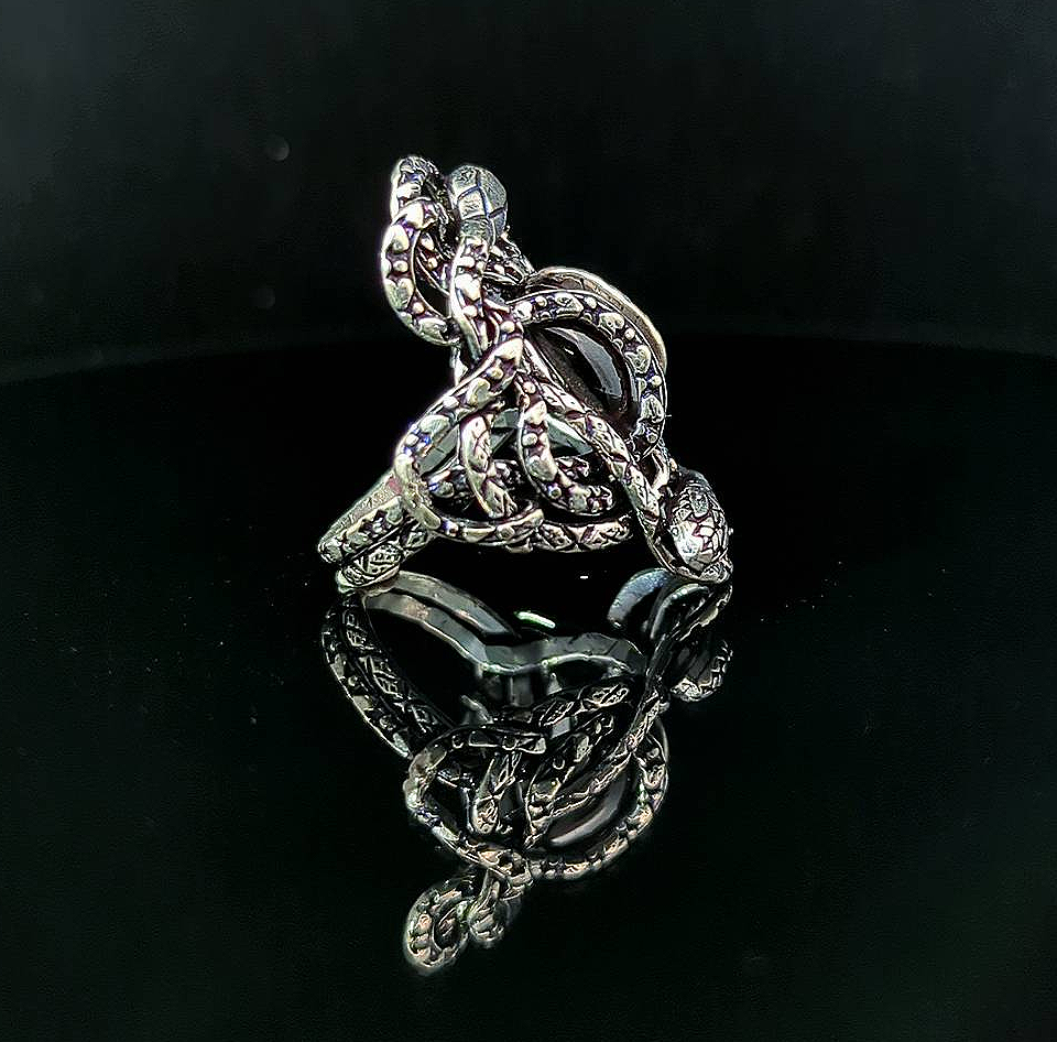 Médousa – Garnet