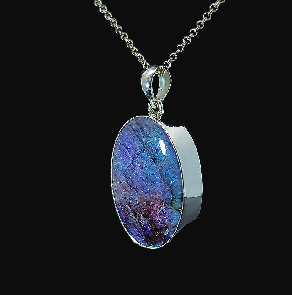 Medea – Labradorite