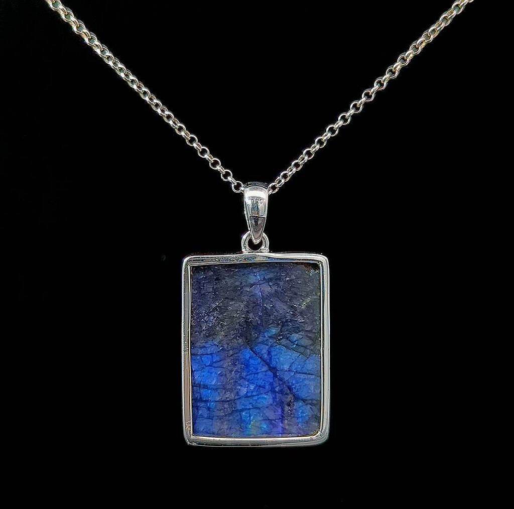 Kamira – Labradorite