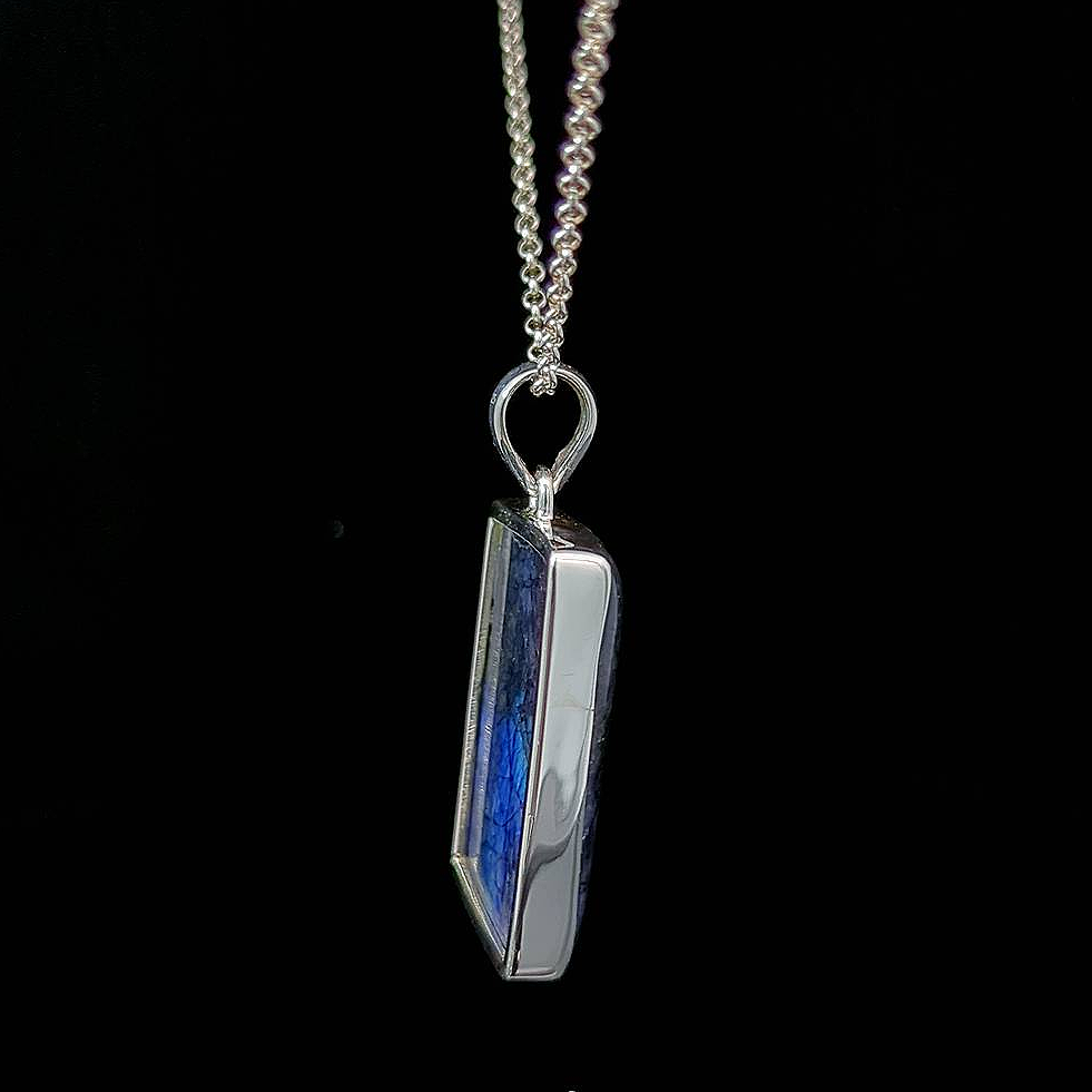 Kamira – Labradorite