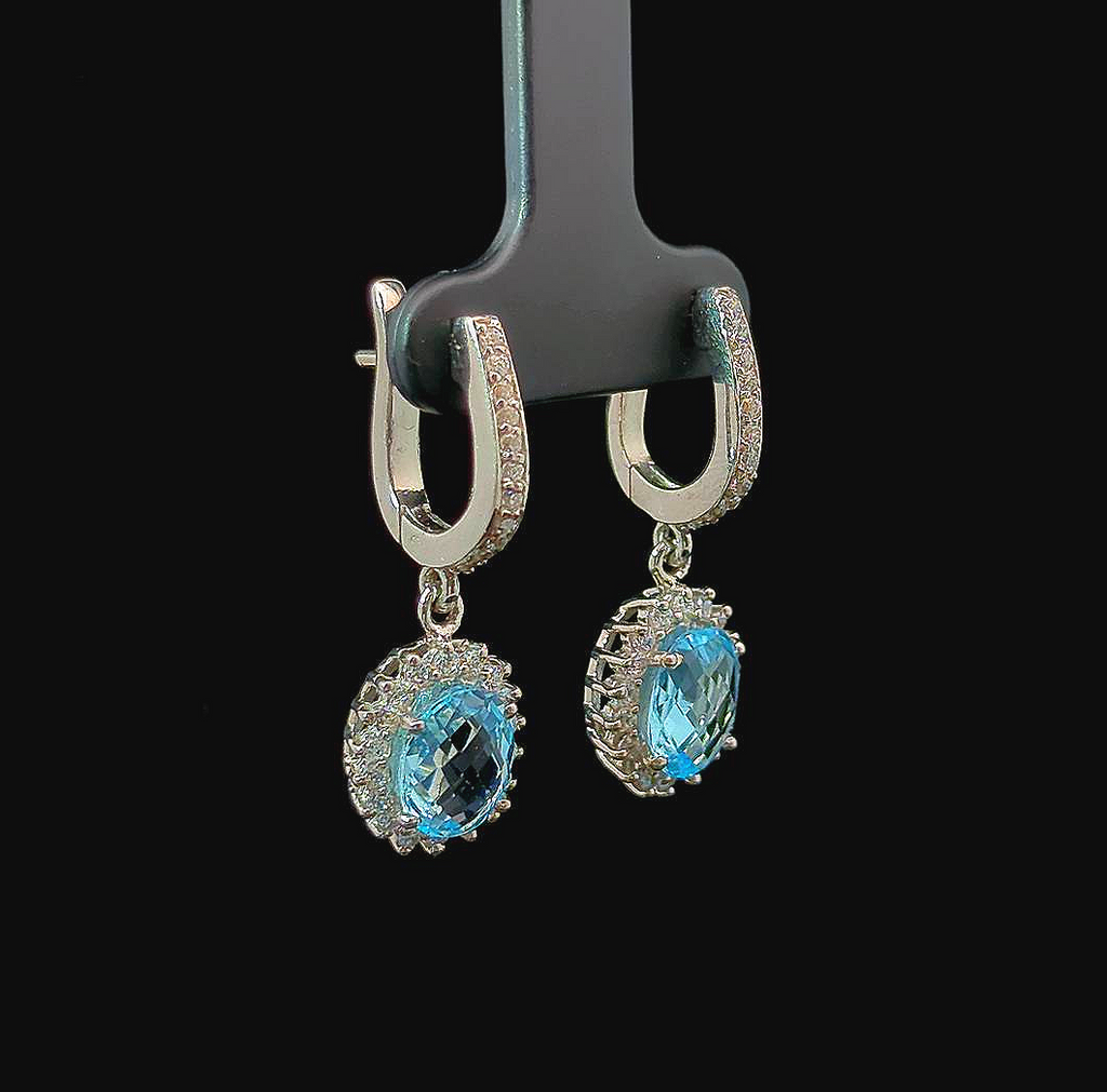 Elsa – Swiss Blue Topaz