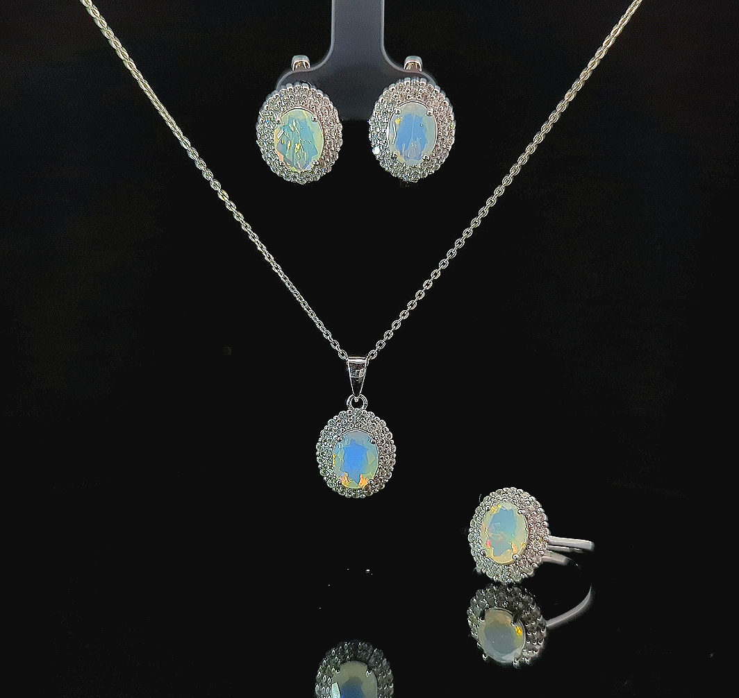 Chakri – Opal