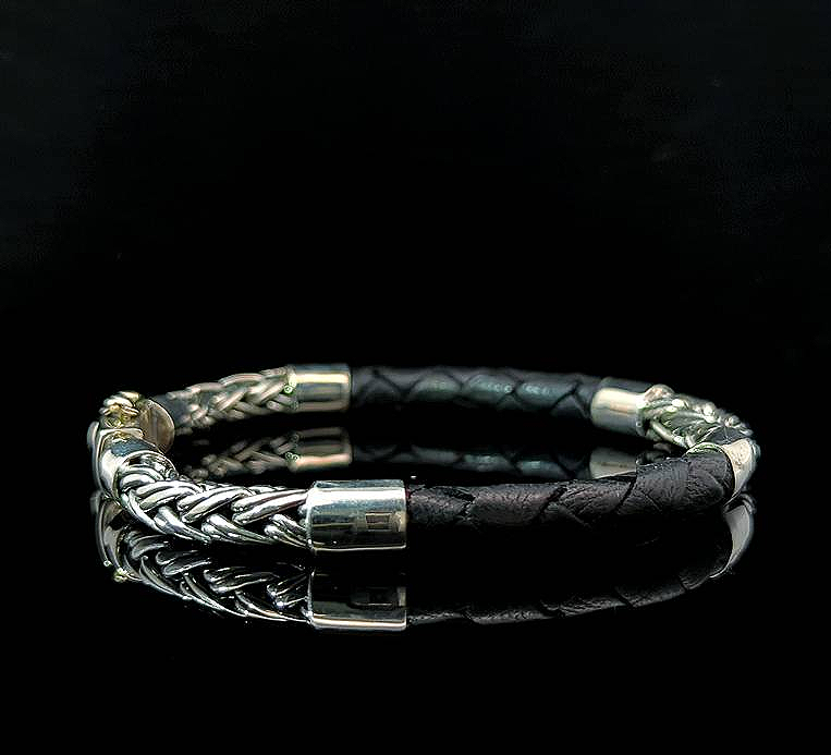 Putu Leather Bracelet