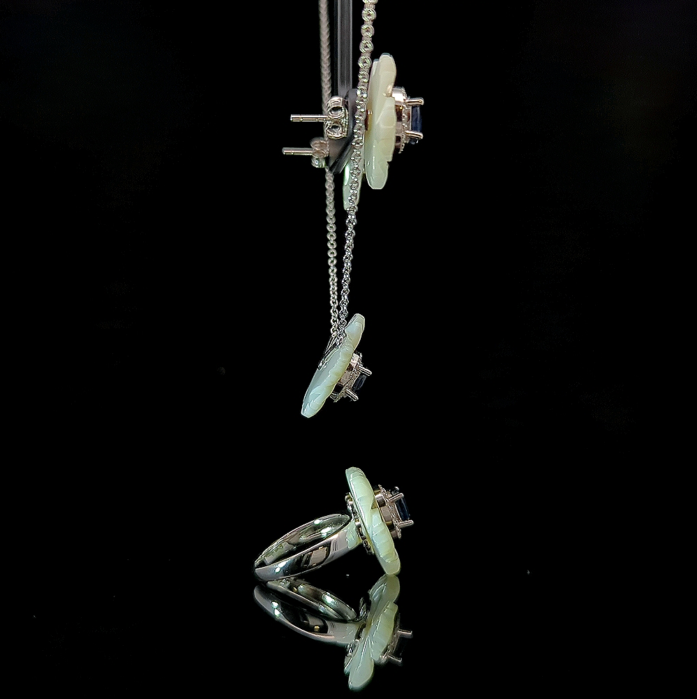 Malee – Blue Sapphire and Mother of Pearl
