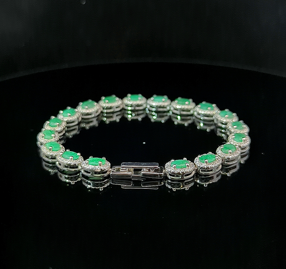 Oval Tennis Bracelet – Emerald and White Topaz