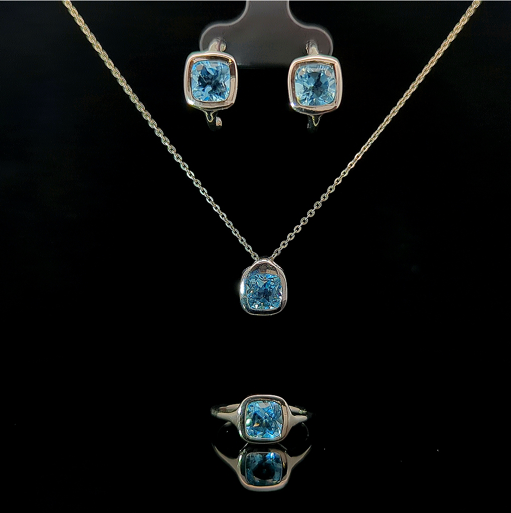 Chia Square – Swiss Blue Topaz