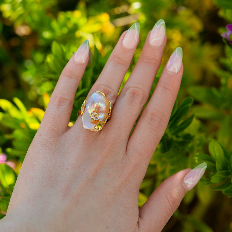 Coral Peacock – Baroque Pearl