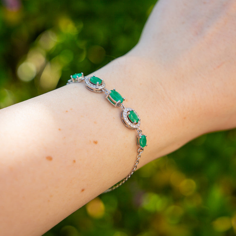 Clarabelle – Emerald and White Topaz