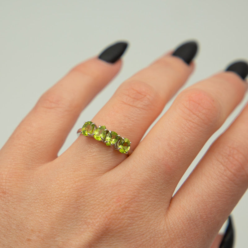 Dahlia – Peridot