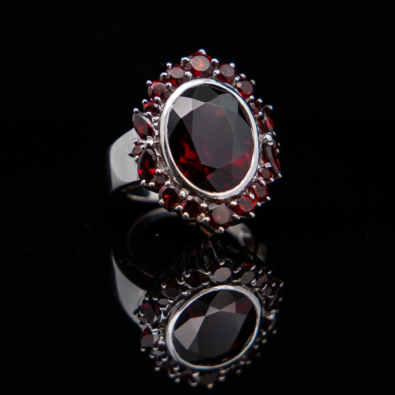 Majal – Garnet