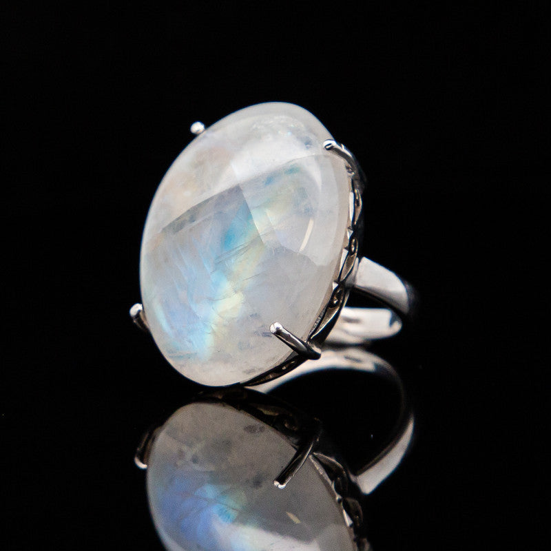 Bulan – Moonstone
