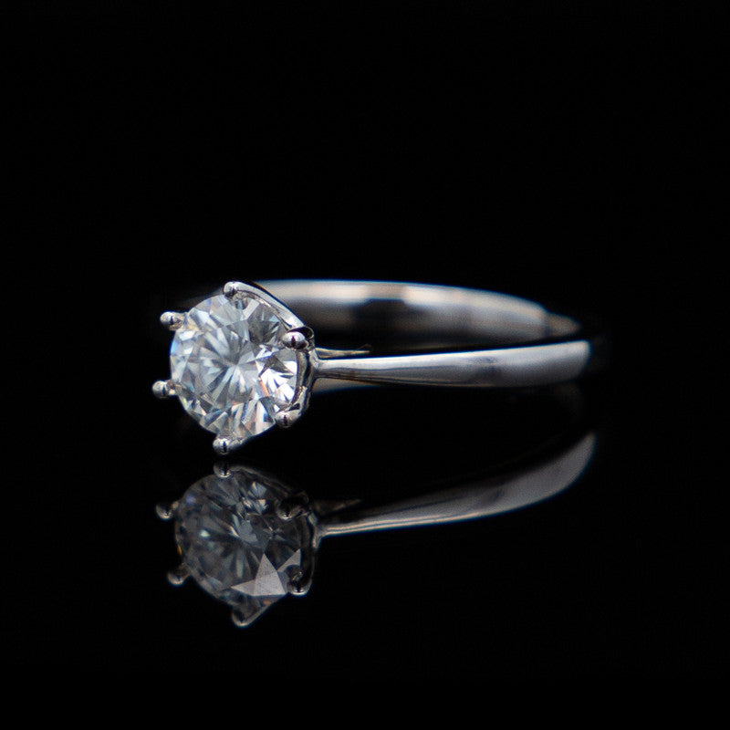 Dawn – Moissanite