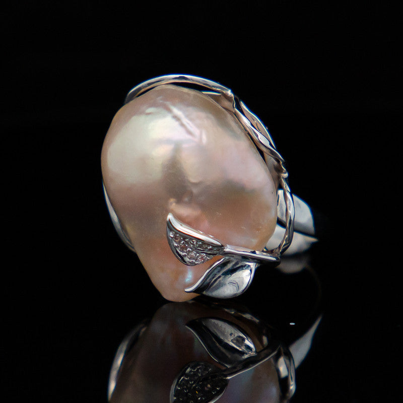Ivona Blush – Baroque Pearl