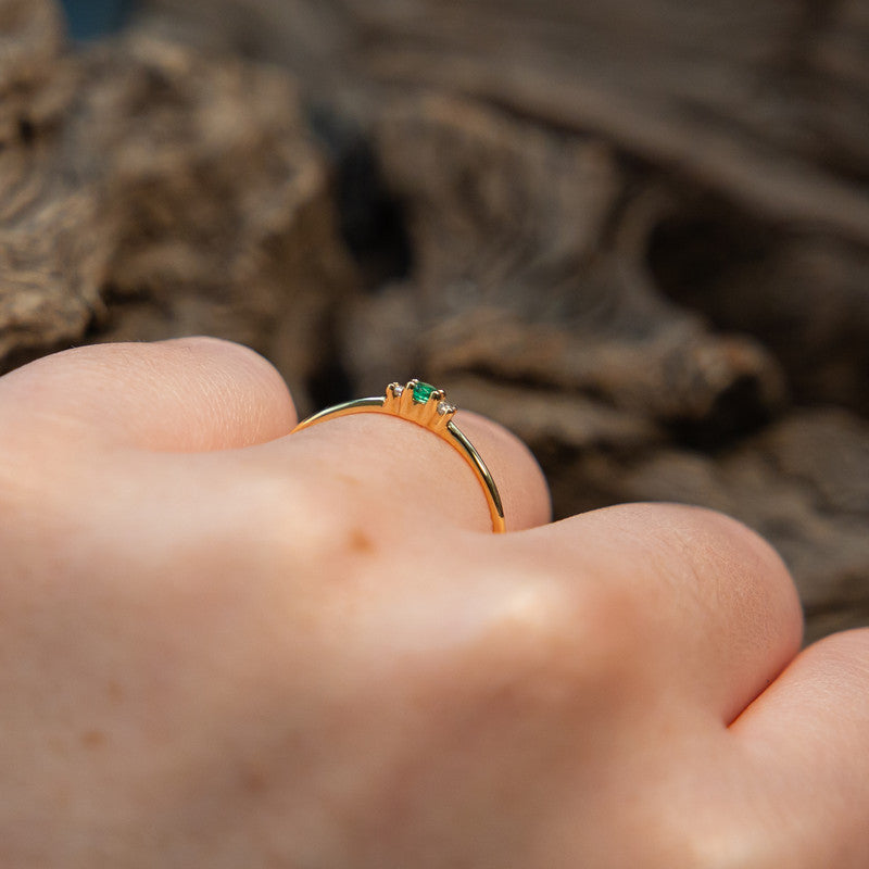 Katharine Yellow – 18ct Yellow Gold with 0.04ct Natural Diamonds and 0.04ct Emerald