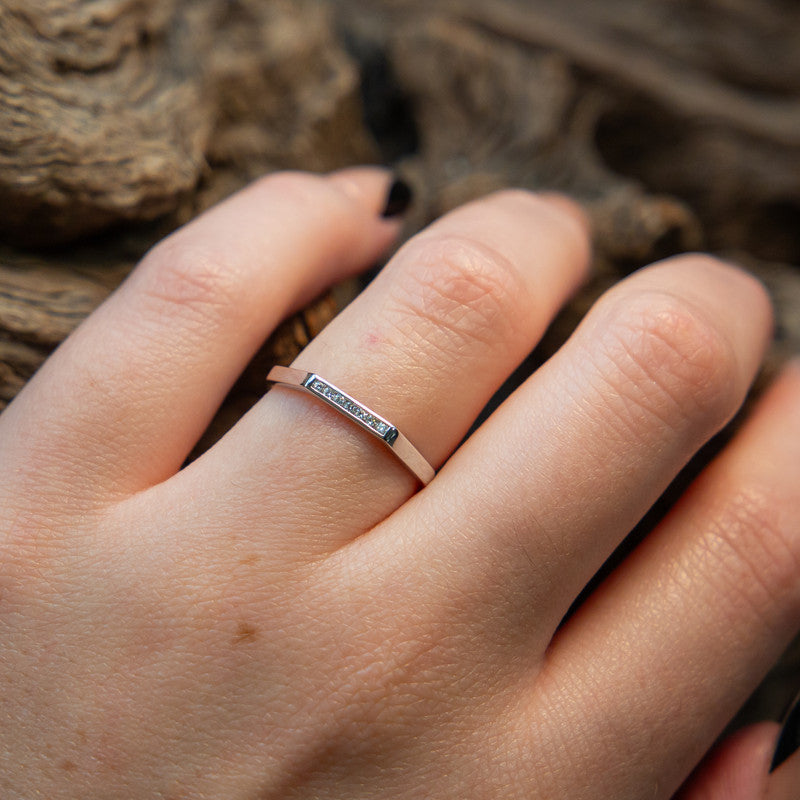 Rasma White – 9ct White Gold with 0.399ct Natural Diamonds