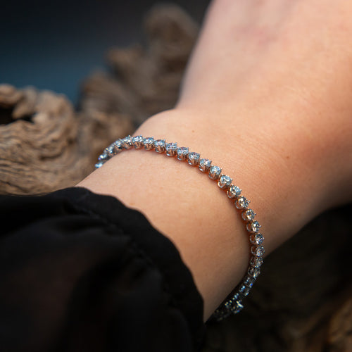 Anastasia – 10ct White Gold Tennis Bracelet with 5.492ct Lab Diamonds