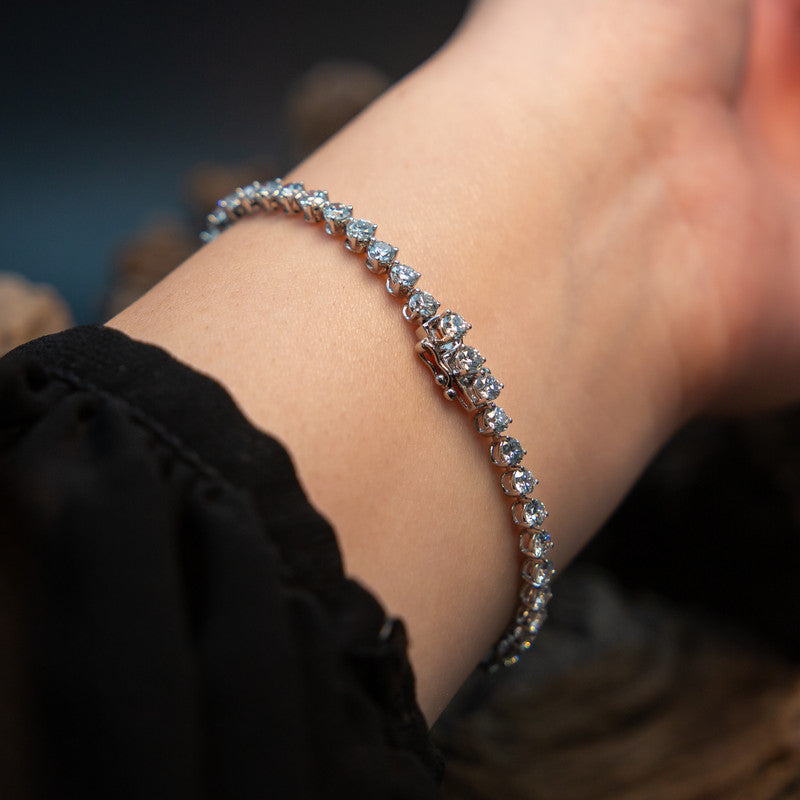 Anastasia – 10ct White Gold Tennis Bracelet with 5.492ct Lab Diamonds