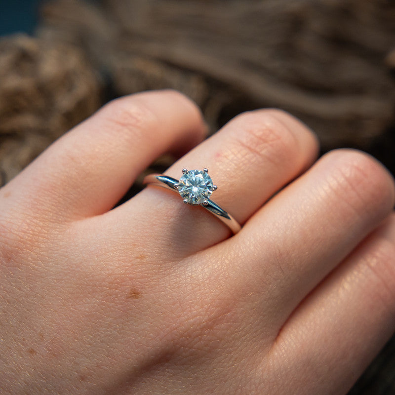 Sasha – Moissanite