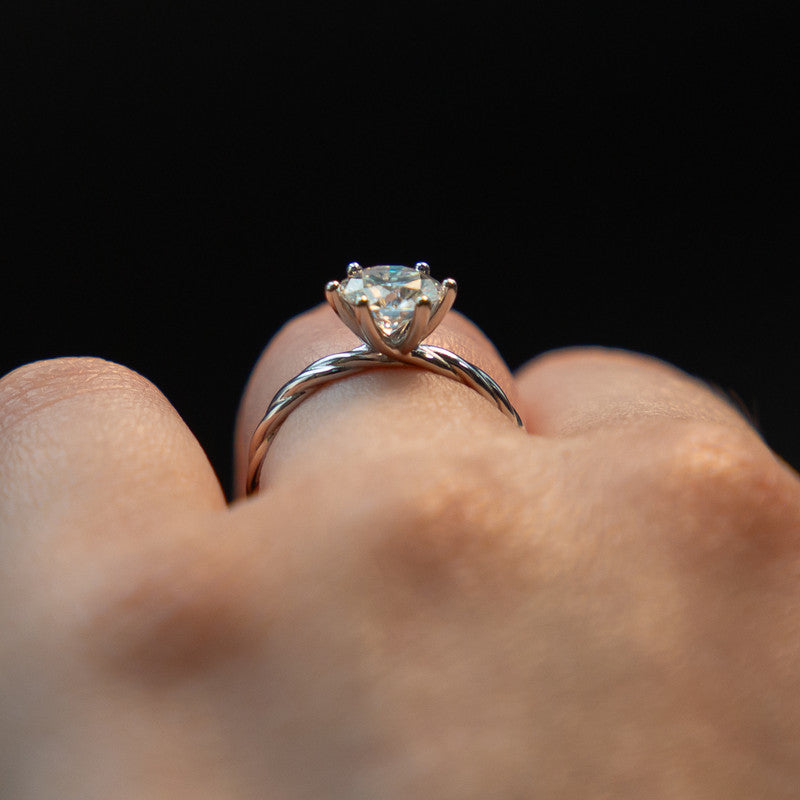 Ronda – Moissanite