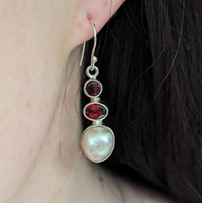 Sunstra – Garnets and Fresh Water Pearls