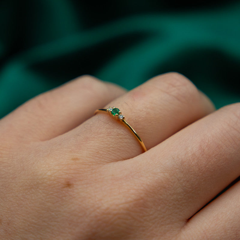 Katharine Yellow – 18ct Yellow Gold with 0.04ct Natural Diamonds and 0.04ct Emerald