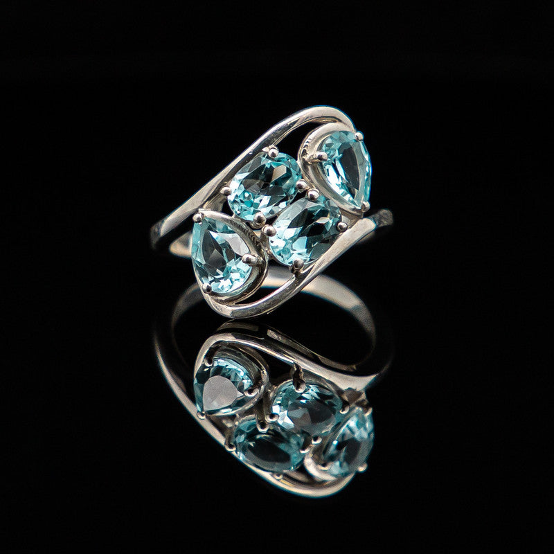 Lilaz – Swiss Blue Topaz
