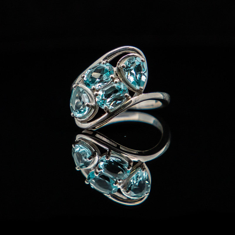 Lilaz – Swiss Blue Topaz