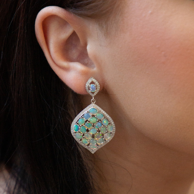 Opalescent – Opals