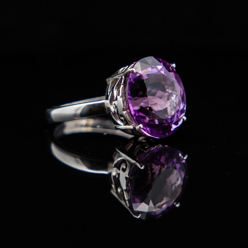 Laviana – Amethyst