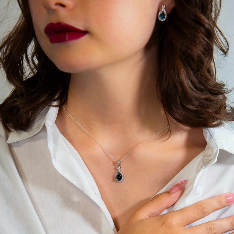 Catto – London Blue Topaz and White Spinel