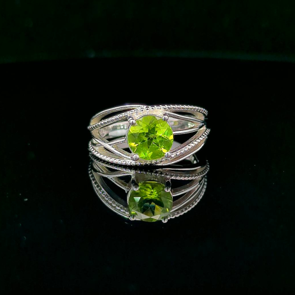 Lila - Peridot