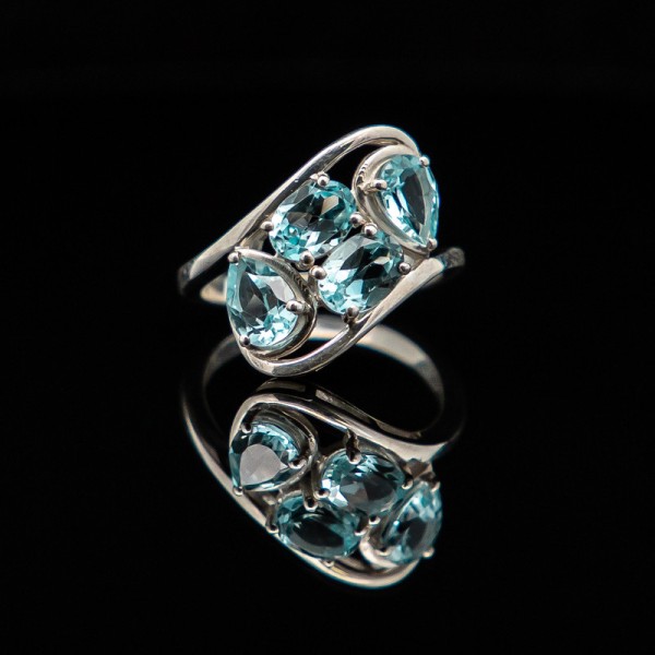 Lilaz - Swiss Blue Topaz