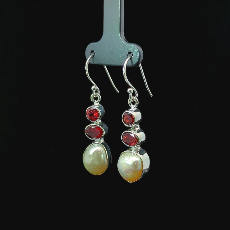 Sunstra - Garnets and Fresh Water Pearls - Image 3