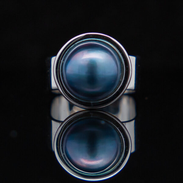 Veronika - Mabe Pearl